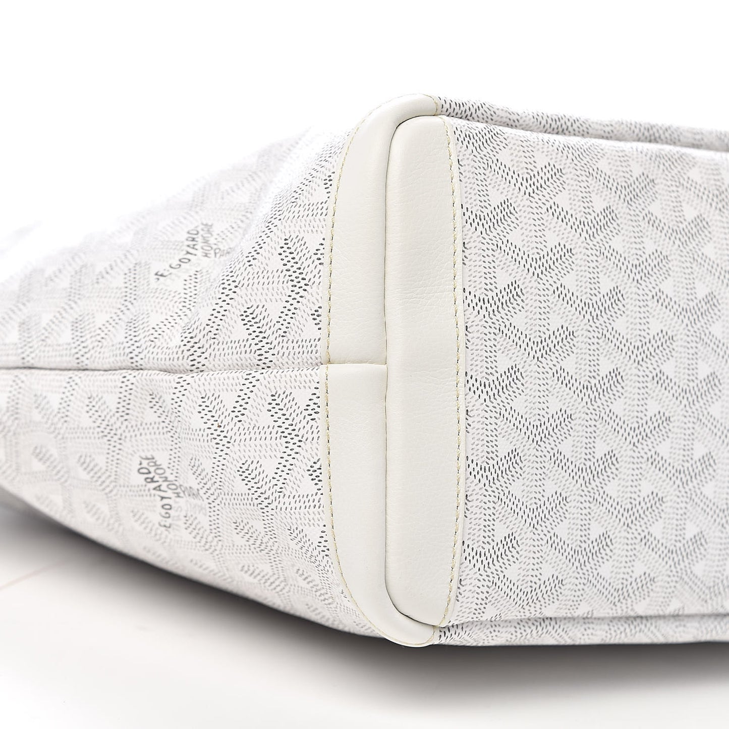 Goyardine Artois PM White