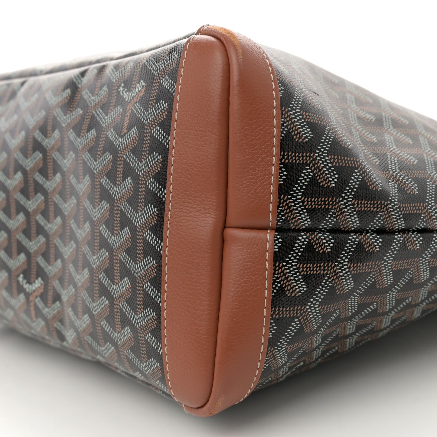 Goyardine Artois MM Black Gold