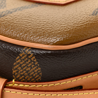 Louis Vuitton Reverse Monogram Giant Boite Chapeau Souple 14 of 16