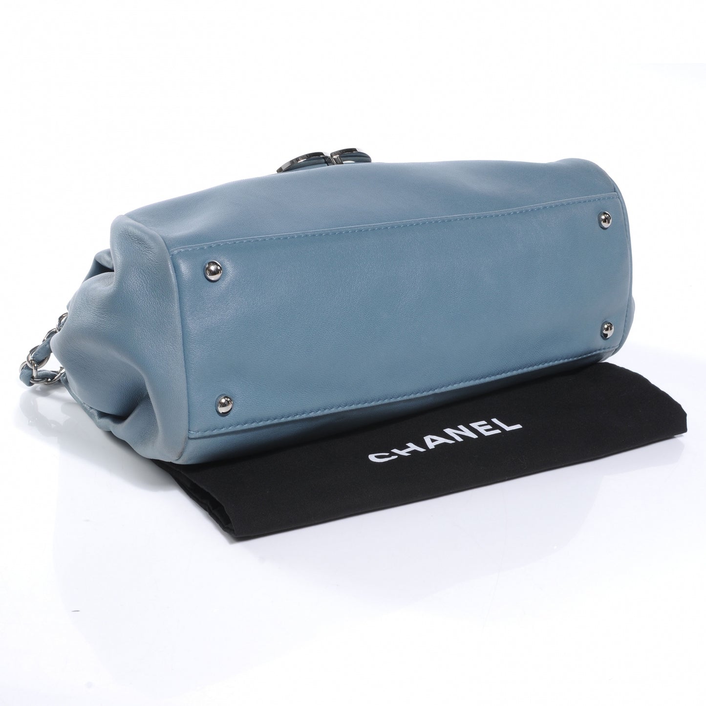 Lambskin Sensual Medium Flap Blue