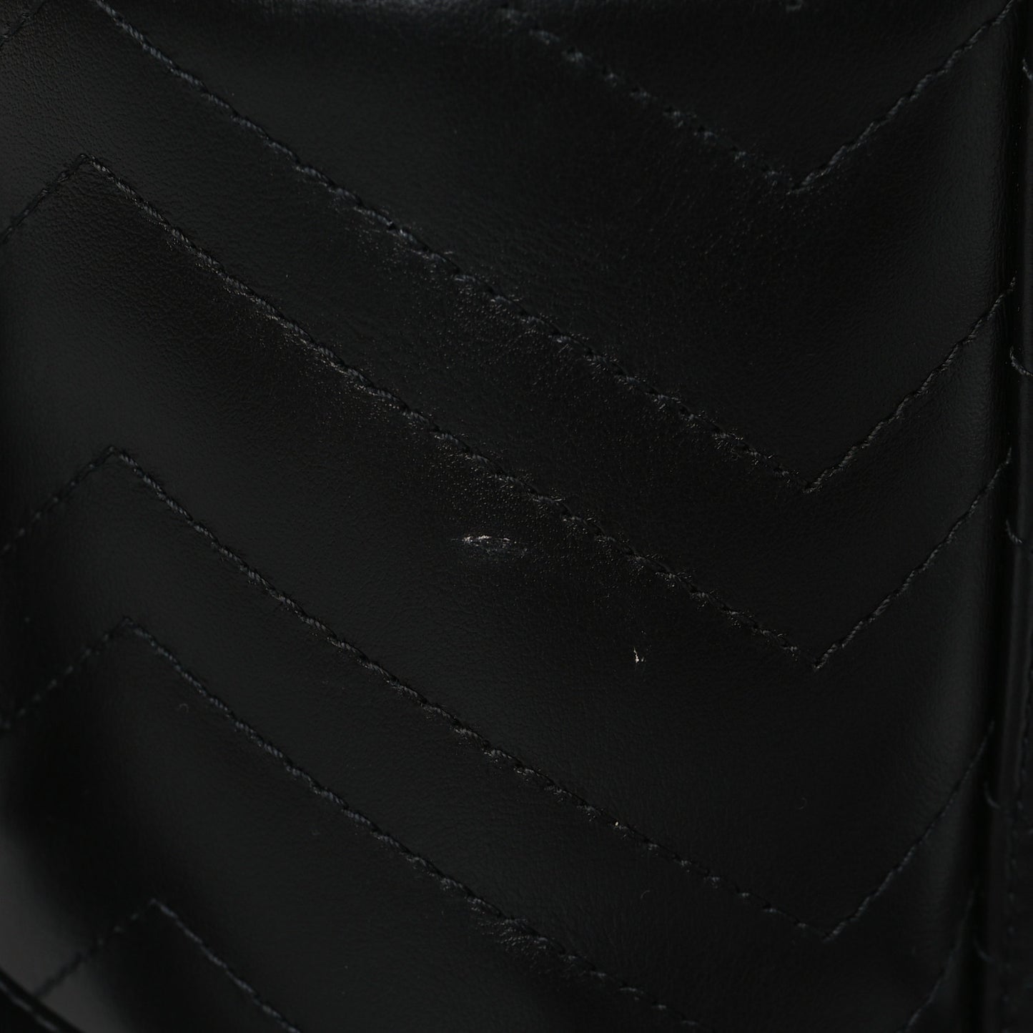 Calfskin Matelasse Large GG Marmont Vanity Cosmetic Case Black