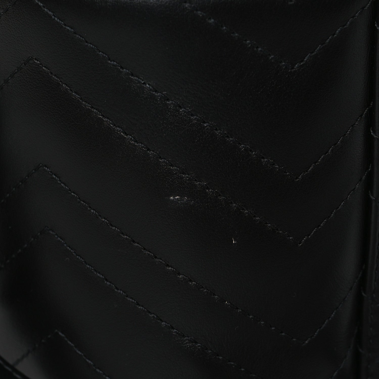 Gucci Calfskin Matelasse Large GG Marmont Vanity Cosmetic Case Black 10 of 10