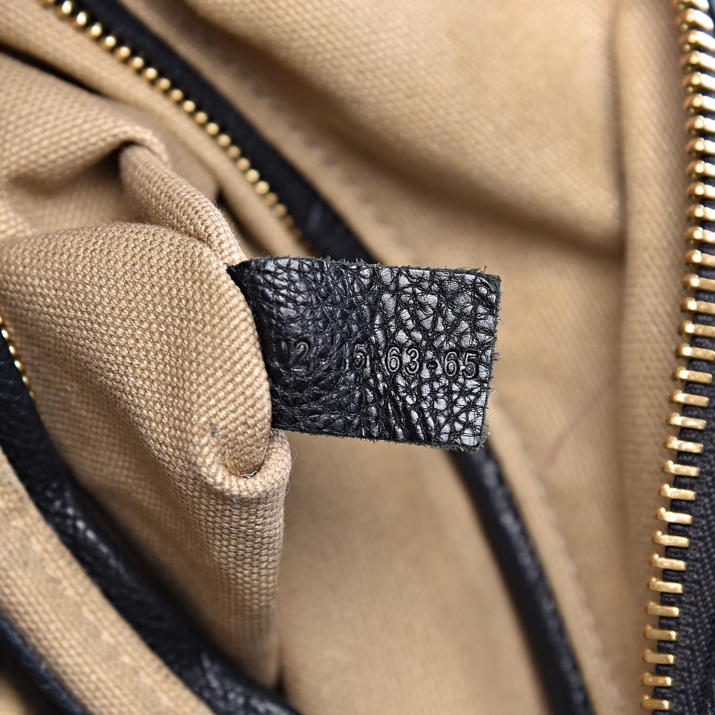 Calfskin Medium Marcie Nude Hobo Black