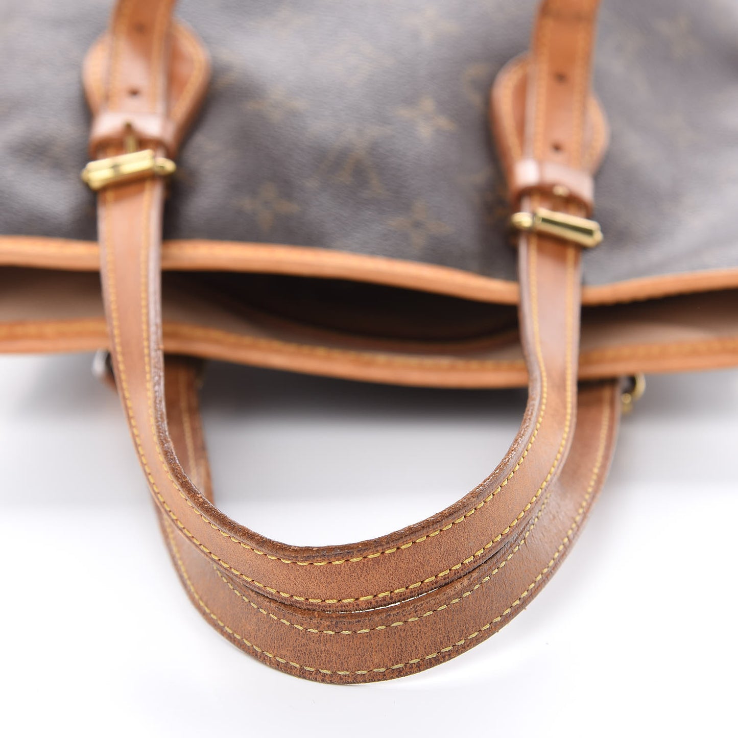 Monogram Petit Bucket 23