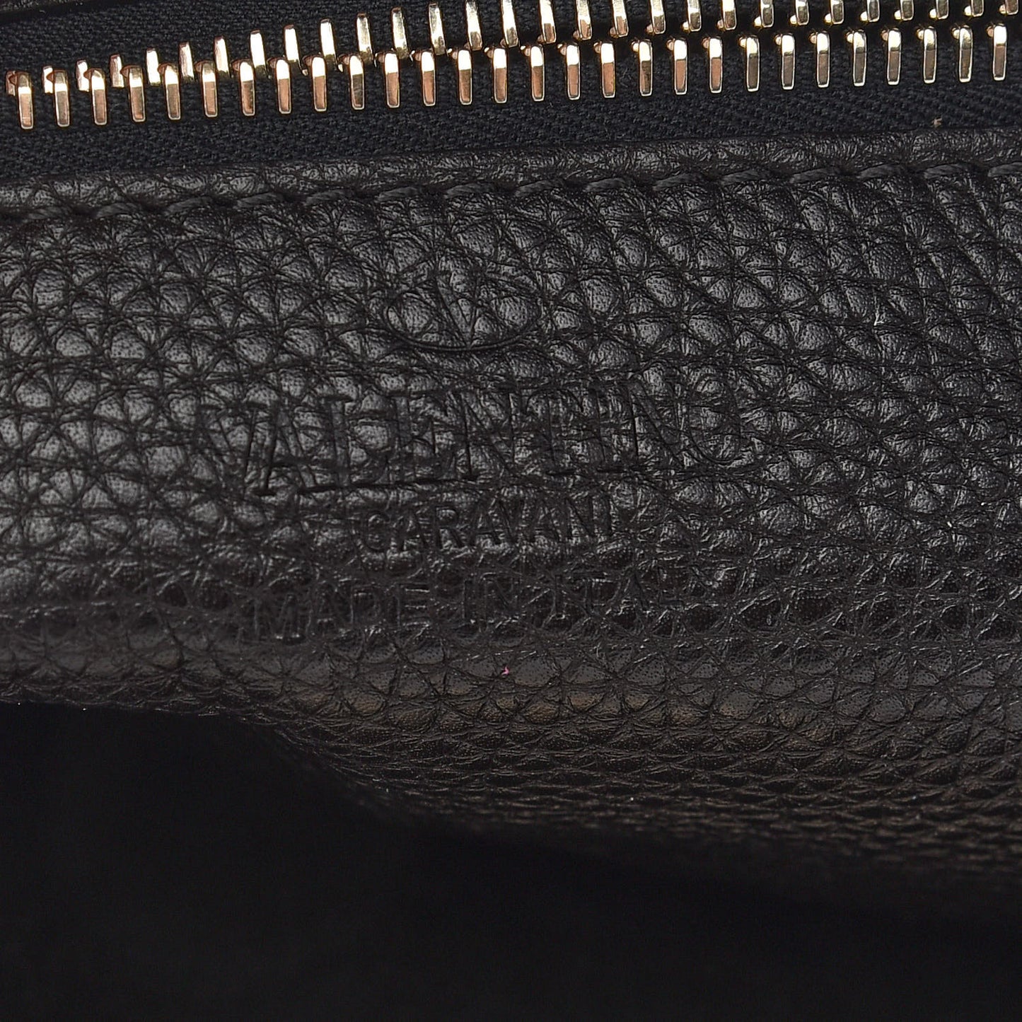 Pebbled Calfskin Small Rockstud Flip-Lock Messenger Bag Black