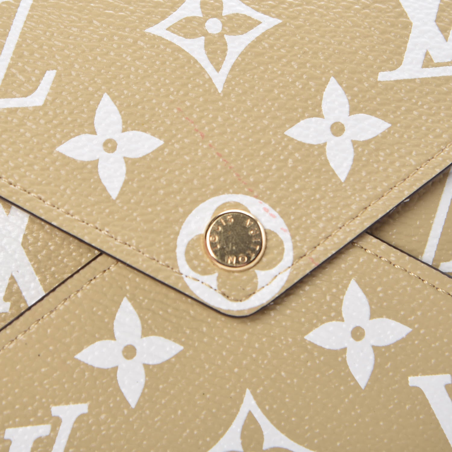 Louis Vuitton Monogram Giant Medium Kirigami Pochette Insert Beige 7 of 7