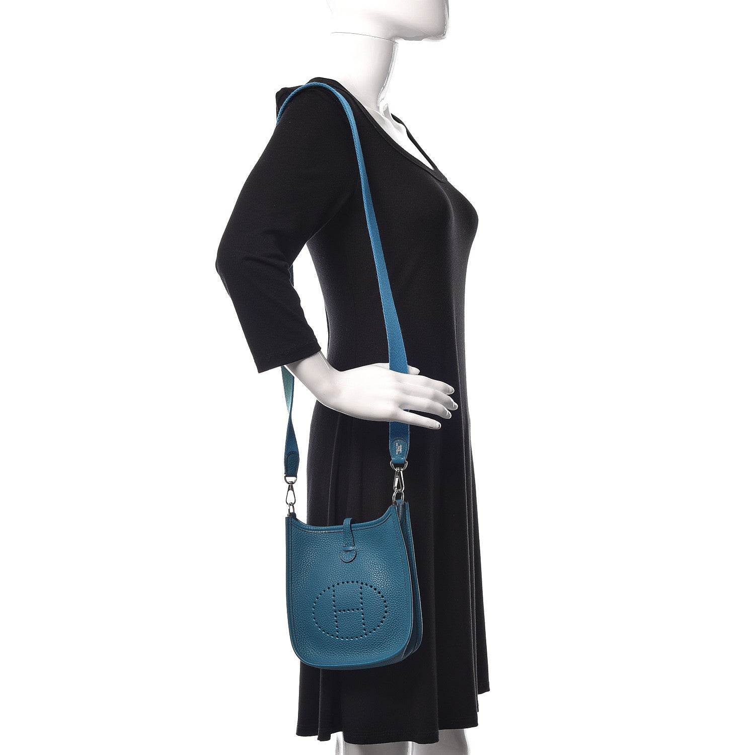 Hermes Taurillon Clemence Amazone Evelyne TPM Bleu Izmir Malachite 2 of 12
