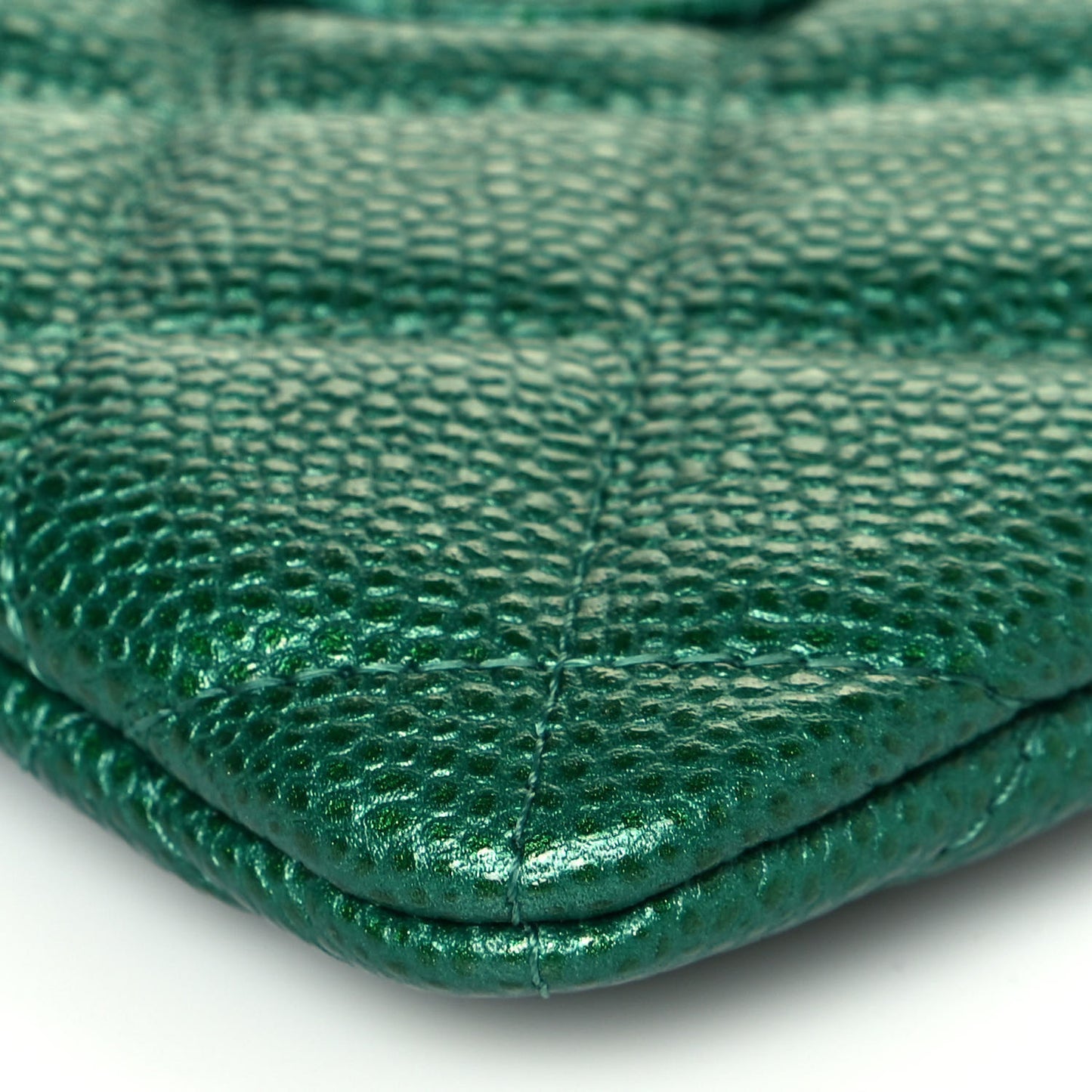 Metallic Caviar Quilted Medium Cosmetic Case Green