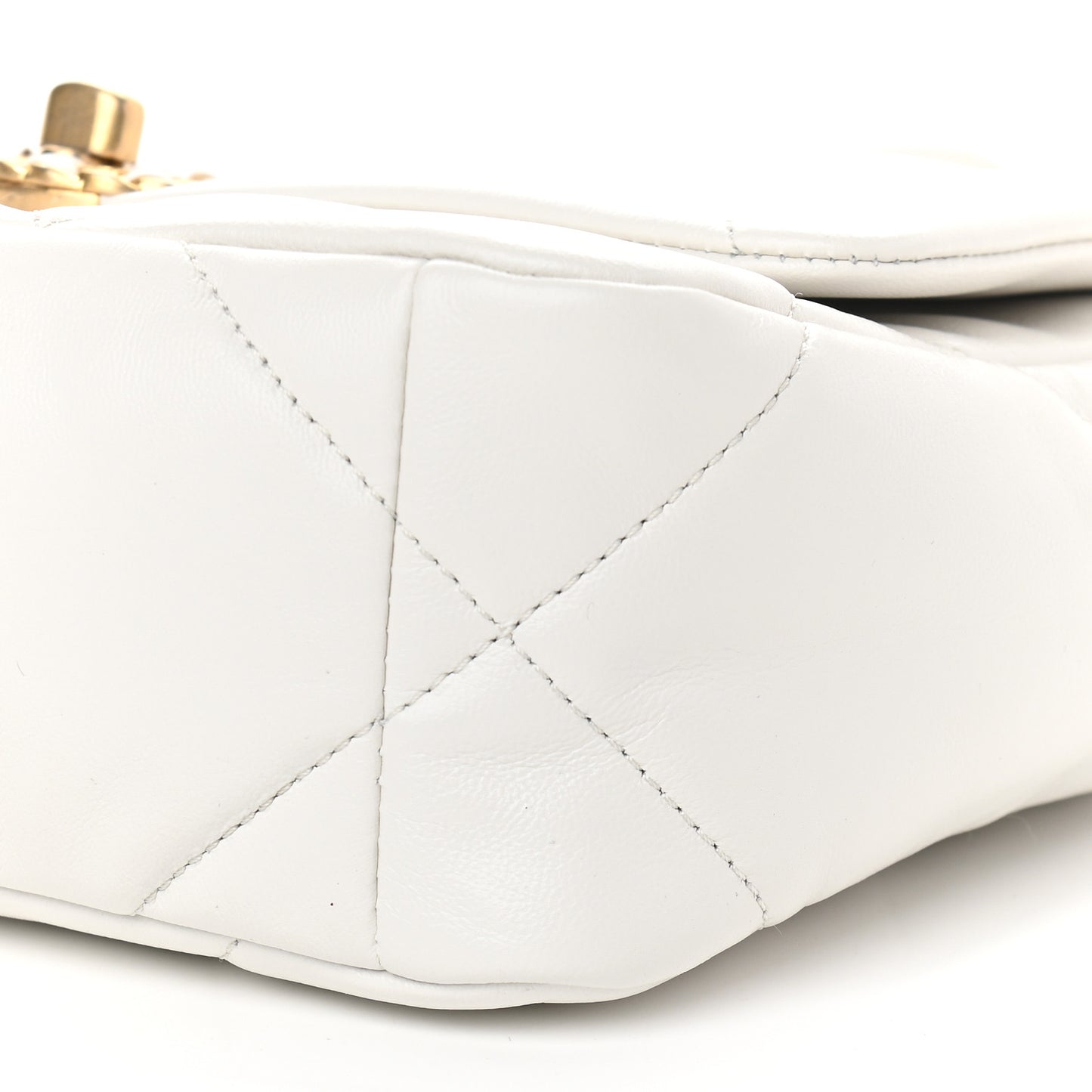 Goatskin Quilted Medium Chanel 19 Flap White