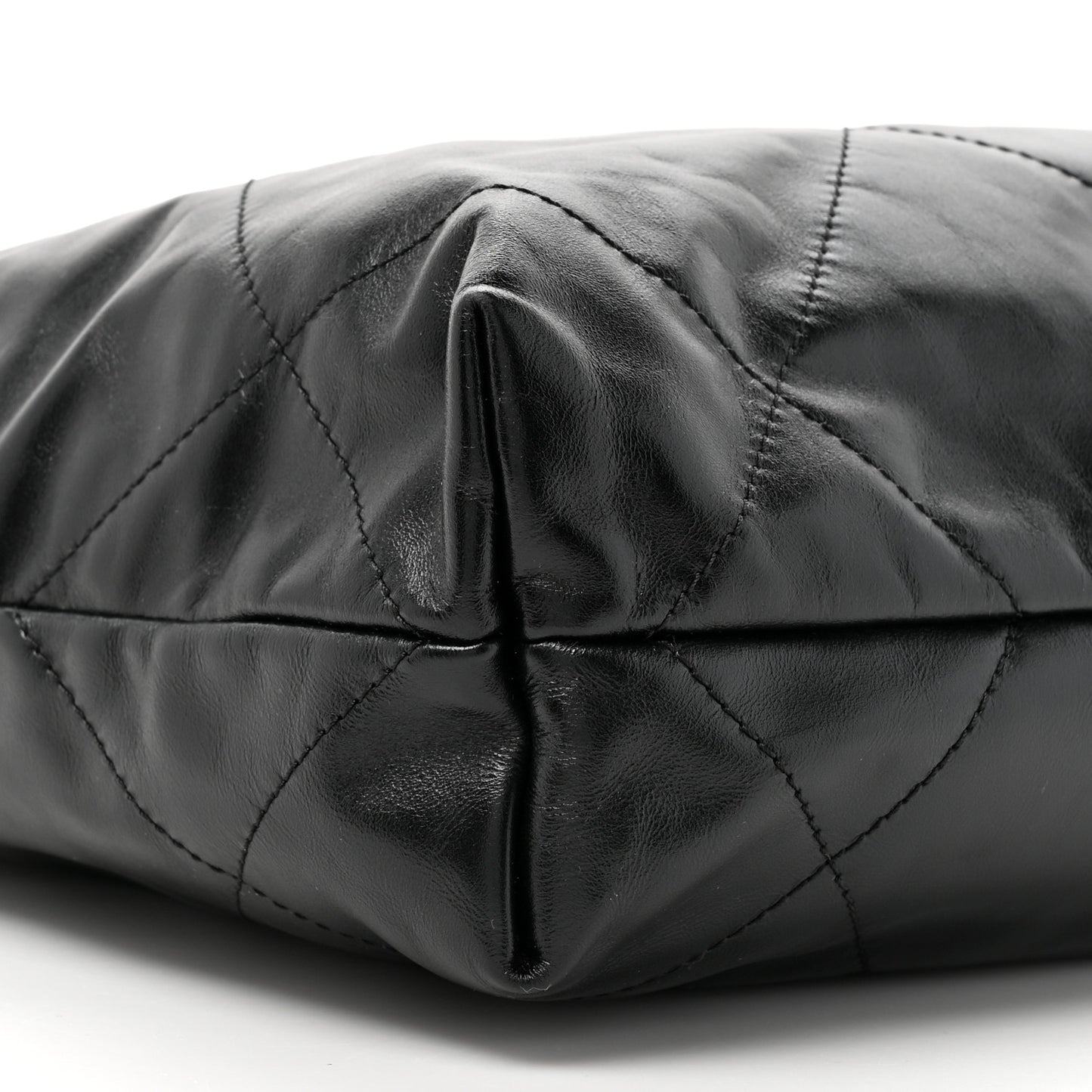 Shiny Calfskin Quilted Small Chanel 22 So Black