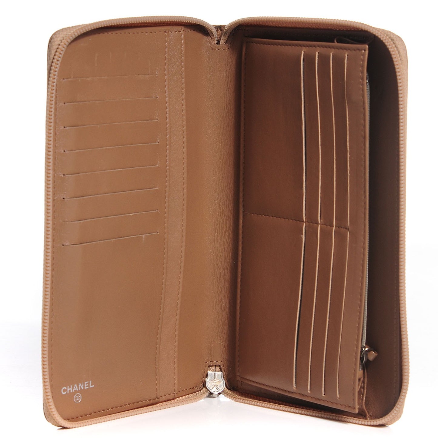 Caviar Timeless CC Large Zipped Wallet Beige