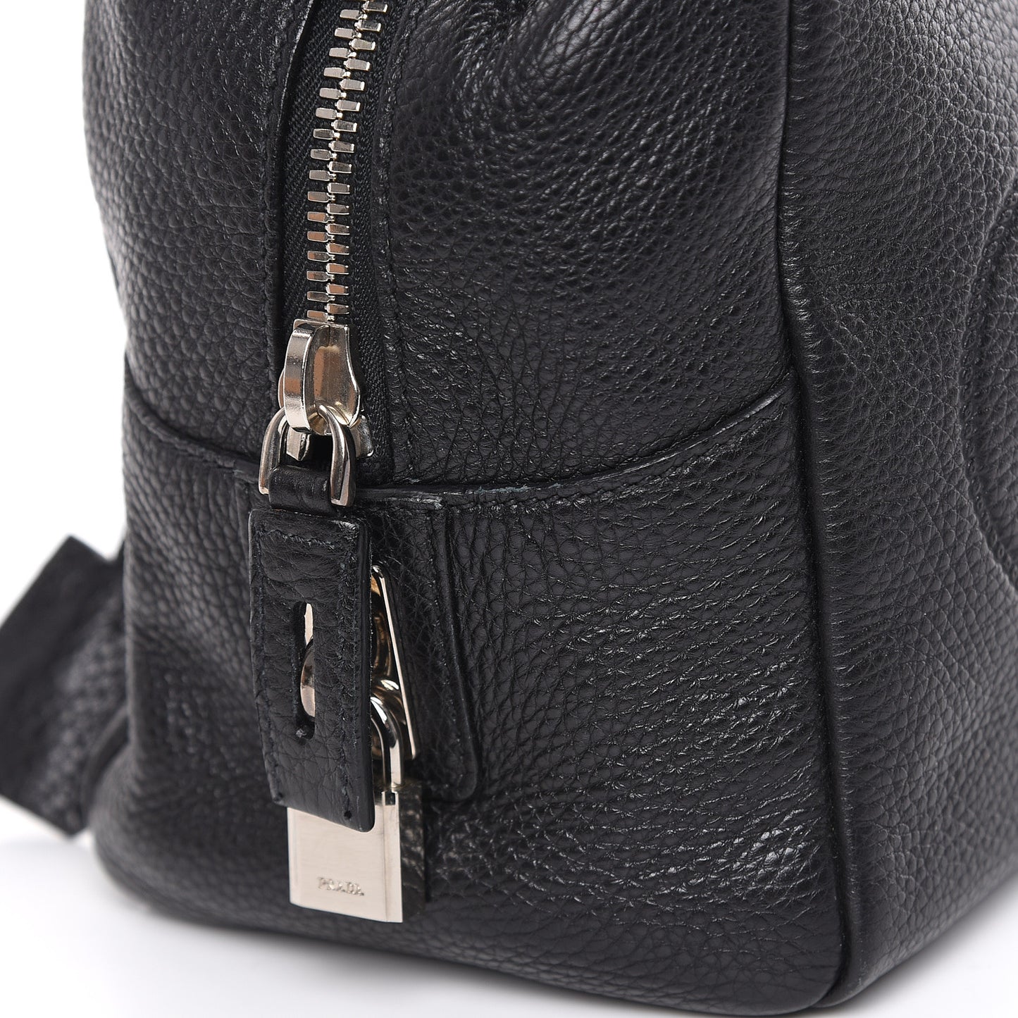 Vitello Daino Embossed Logo Bowler Black