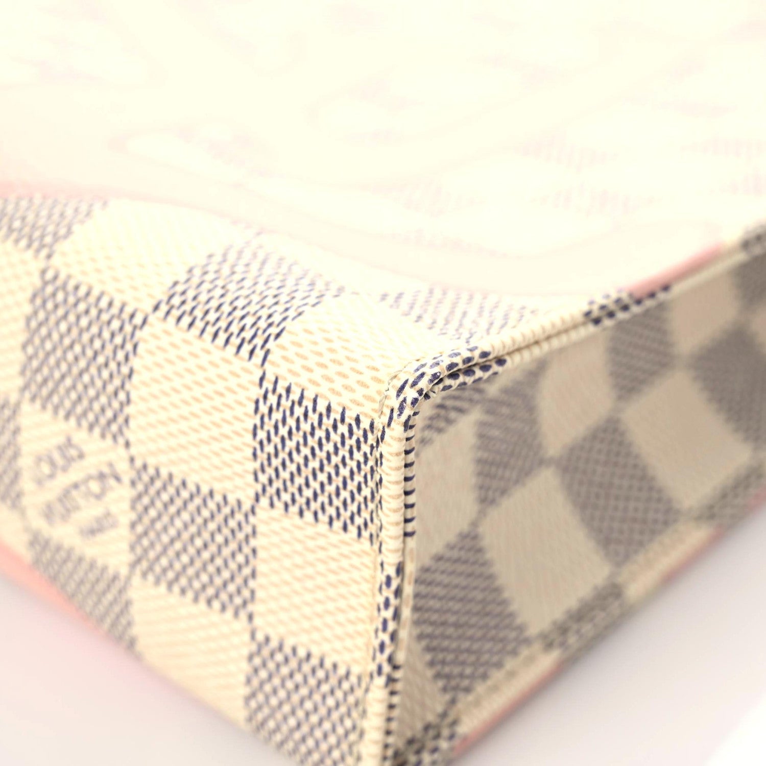 Louis Vuitton Damier Azur Tahitienne Toiletry Pouch 26 6 of 10