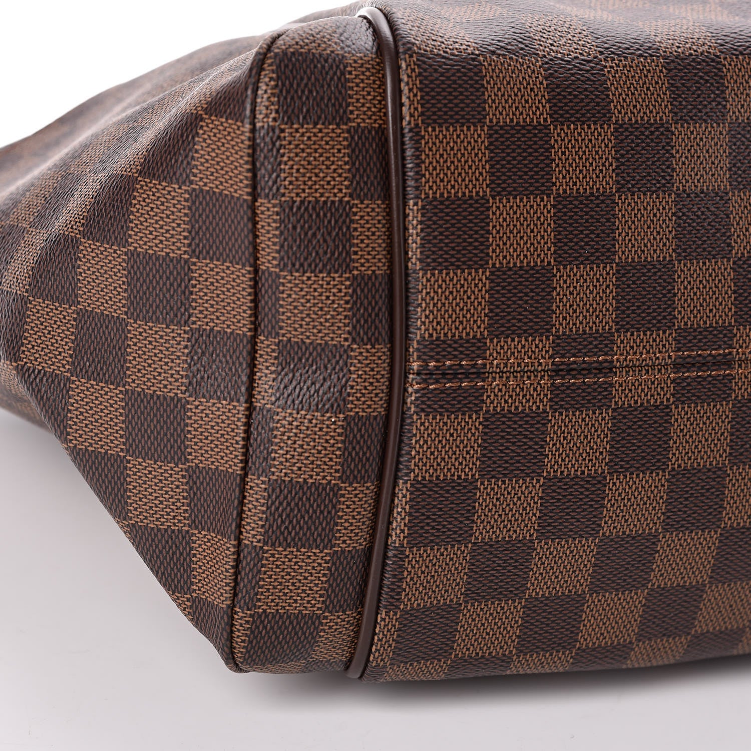 Louis Vuitton Damier Ebene Totally MM 7 of 9