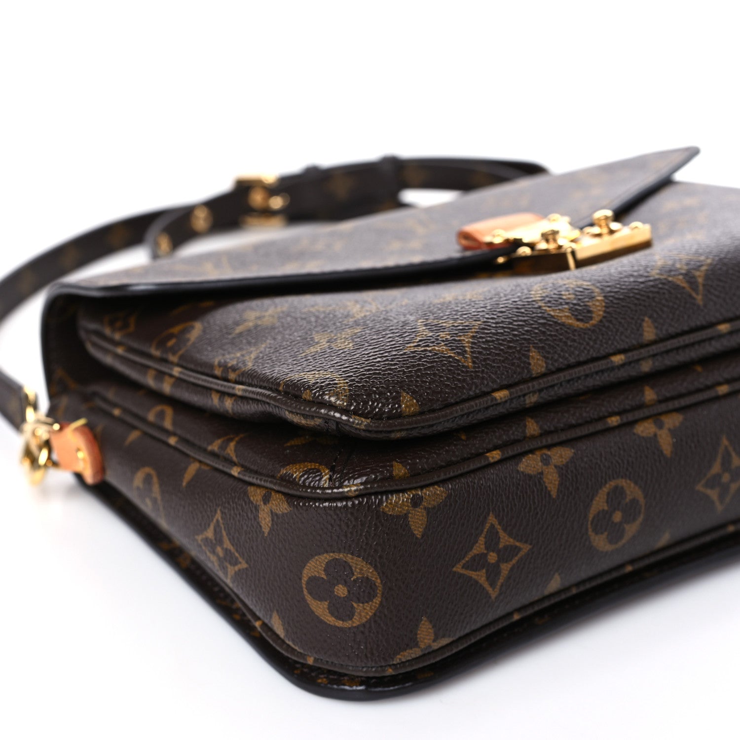 Louis Vuitton Monogram Pochette Metis 7 of 8