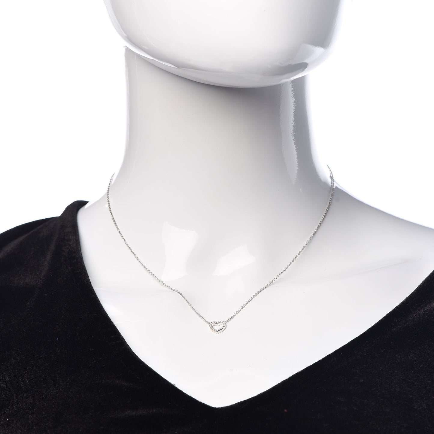 18K White Gold Diamond Metro Heart Pendant Necklace