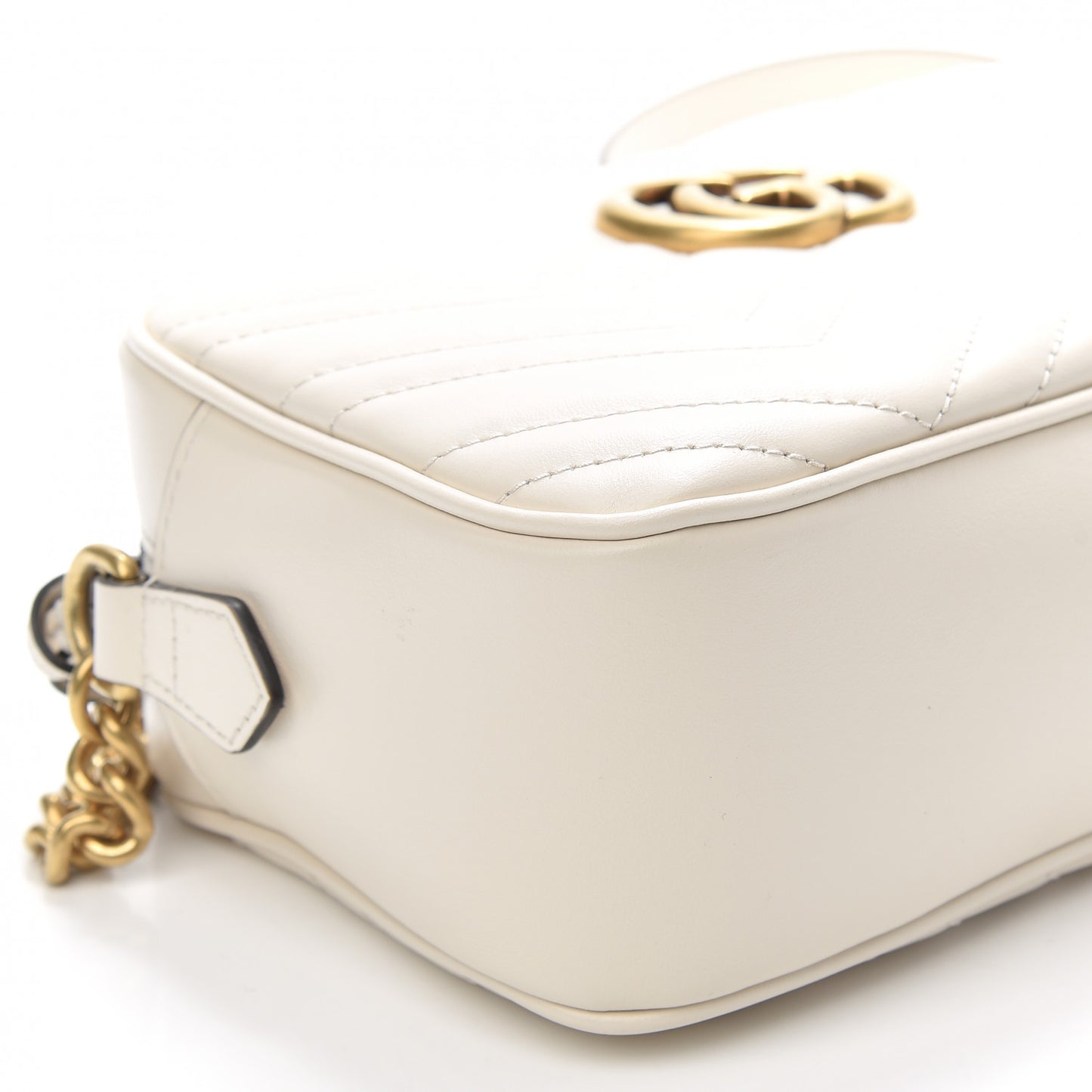 Calfskin Matelasse Small GG Marmont Chain Shoulder Bag White