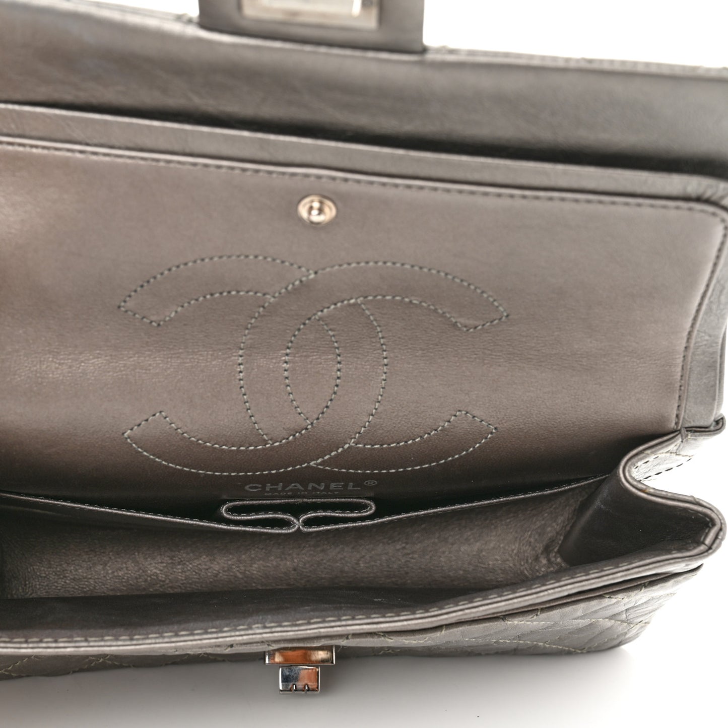Metallic Aged Calfskin 2.55 Reissue 225 Flap Silver