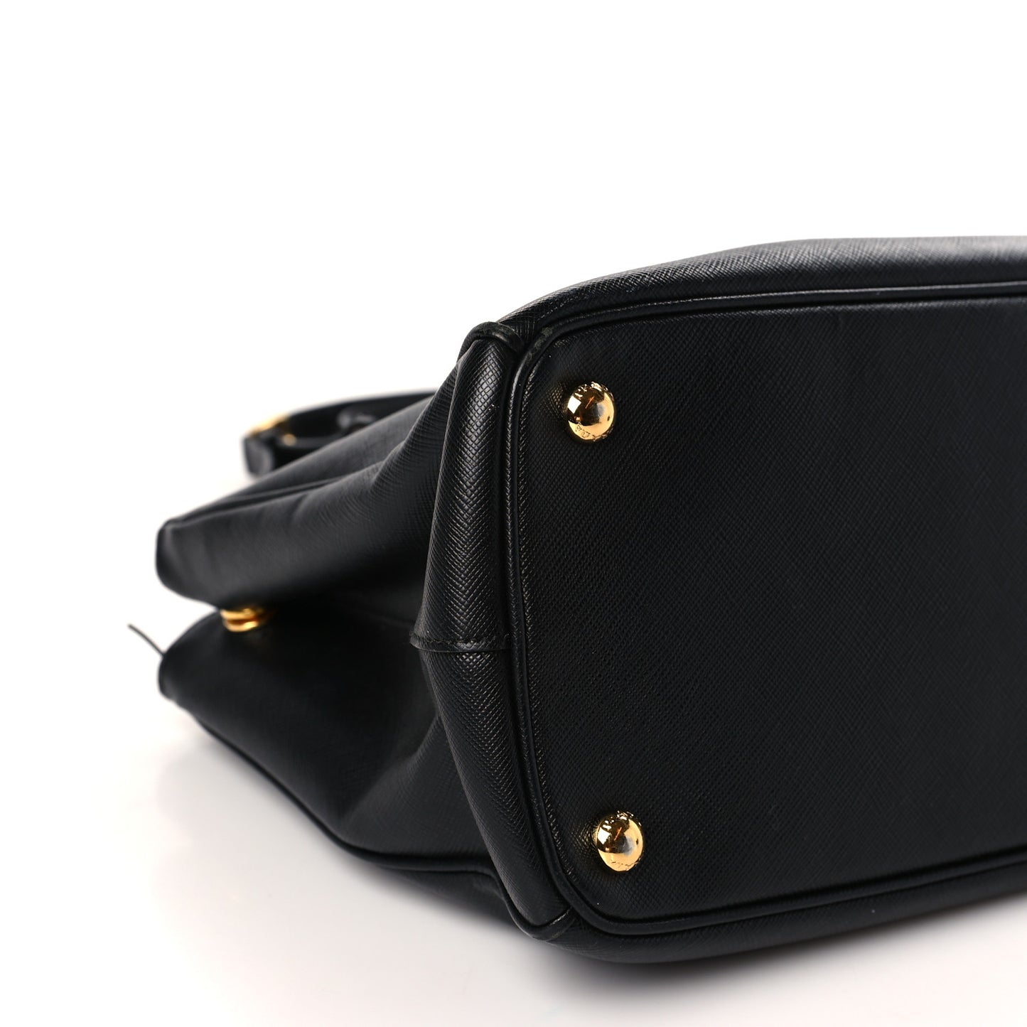 Saffiano Medium Galleria Double Zip Tote Black