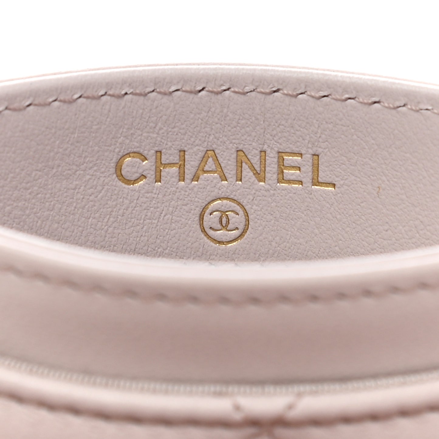 Lambskin Quilted Chanel 19 Card Holder Light Purple
