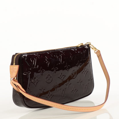 Louis Vuitton Vernis Pochette Accessories NM Amarante 3 of 7