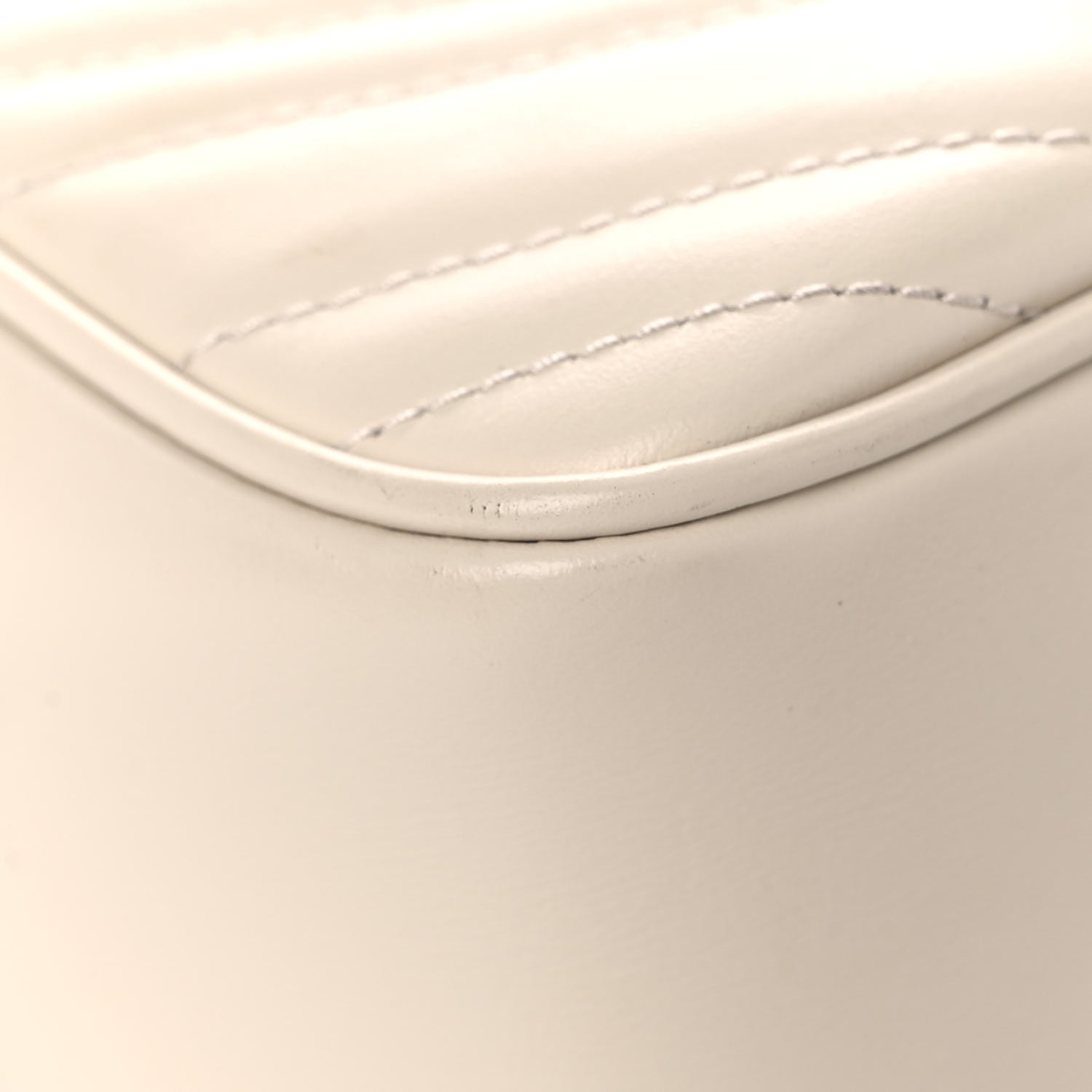 Gucci Calfskin Matelasse Small GG Marmont Chain Shoulder Bag White 9 of 15