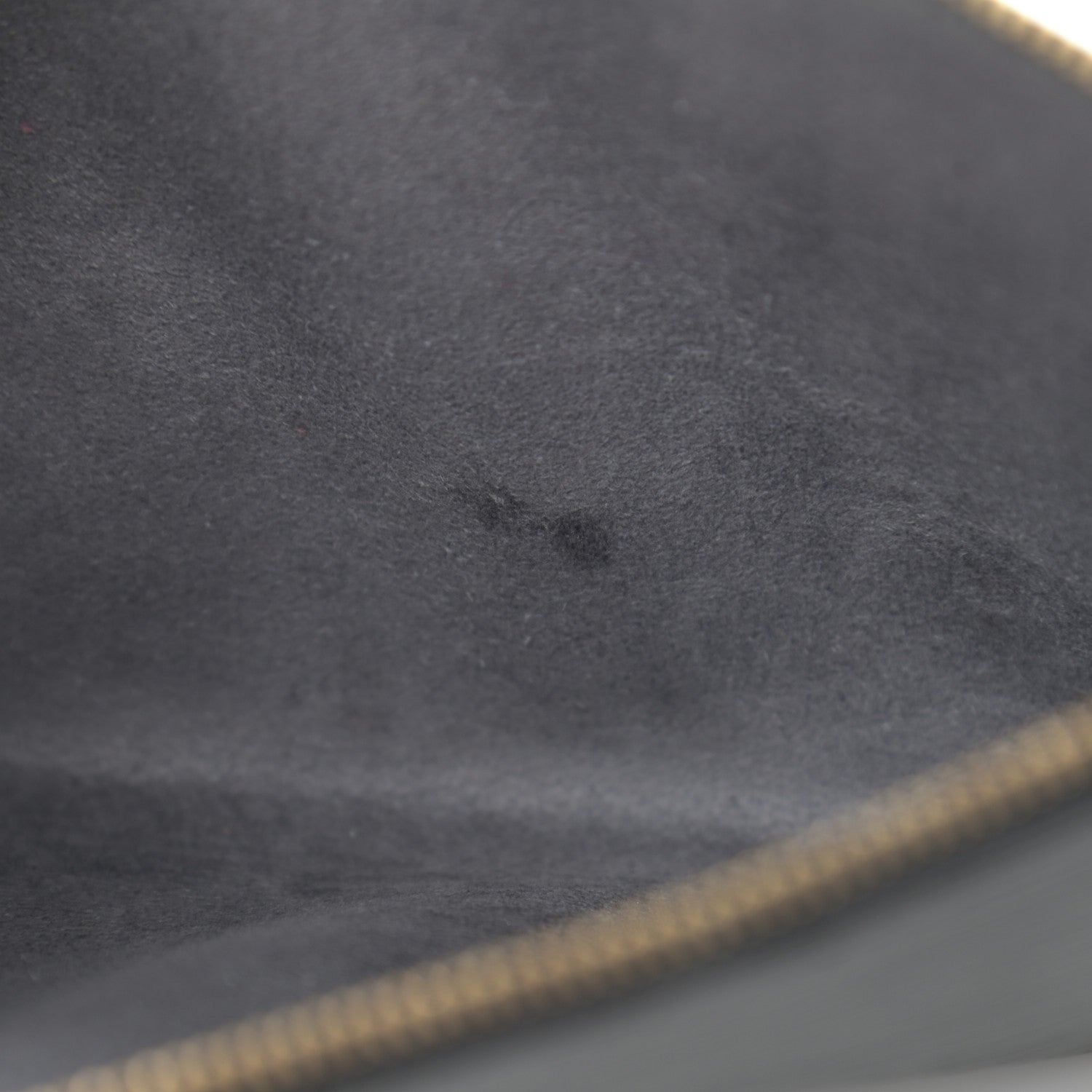 Louis Vuitton Epi Pochette Accessories 24 Black 12 of 12