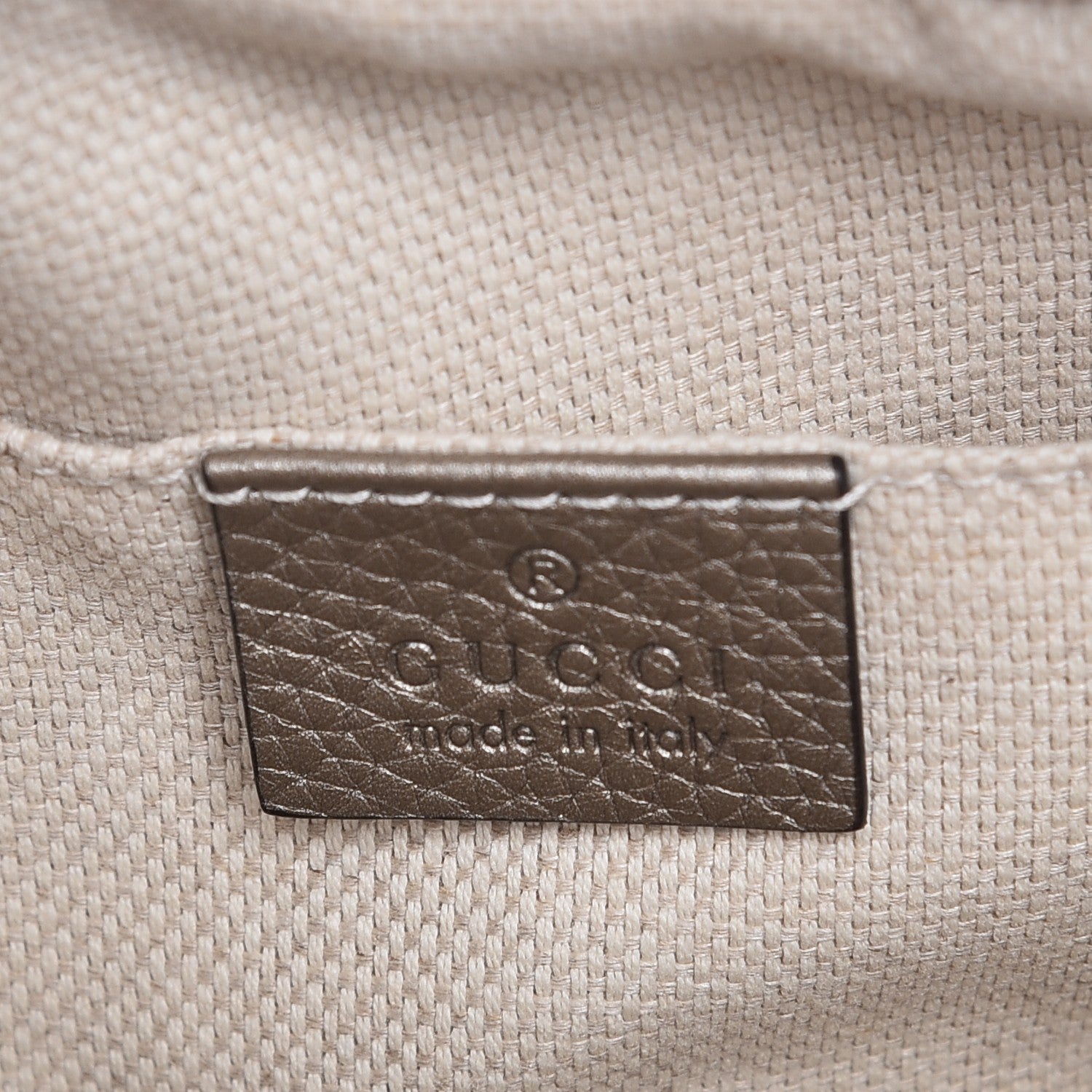 Gucci Metallic Pebbled Calfskin Small Soho Disco Bag Golden Beige 6 of 7
