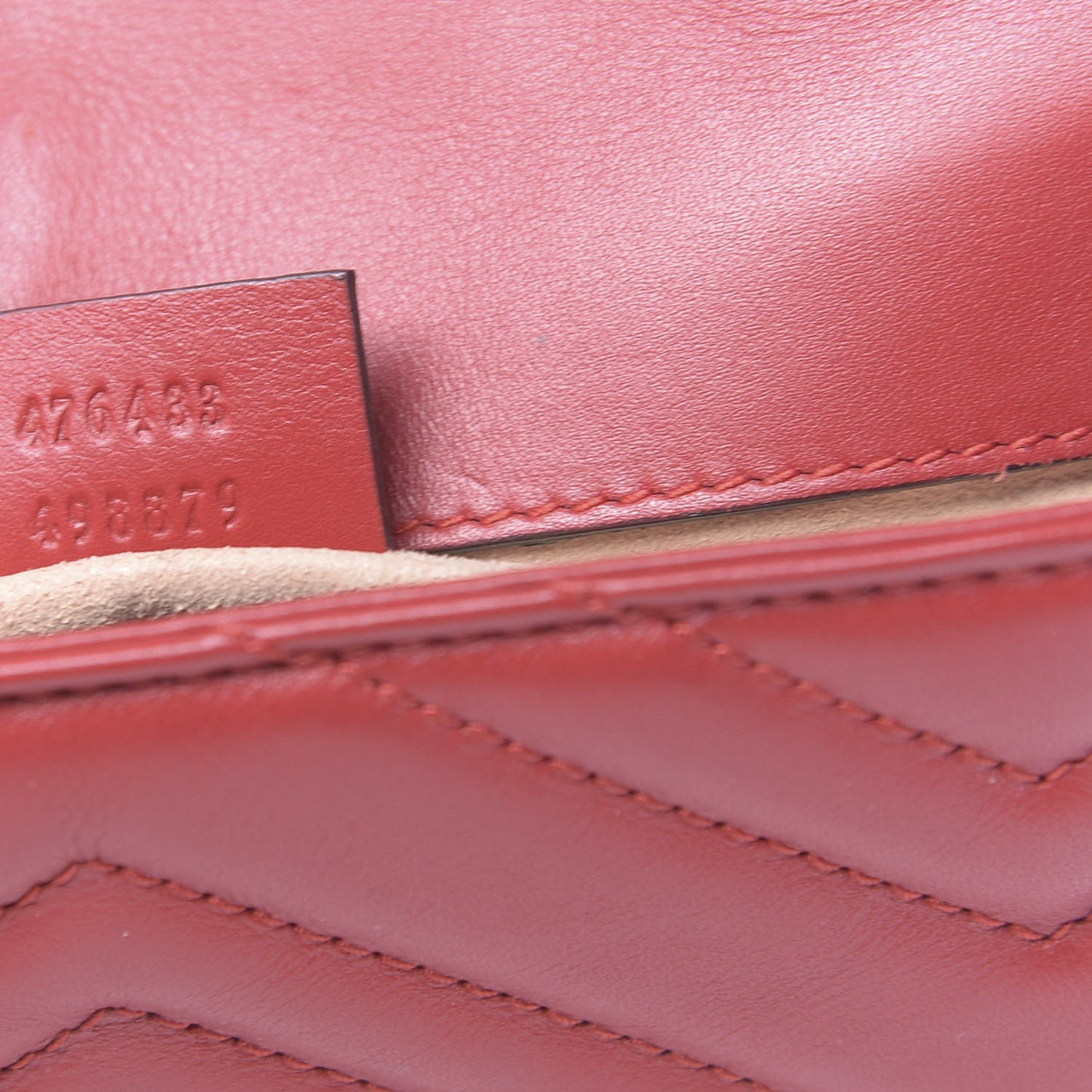 Calfskin Matelasse Super Mini GG Marmont Shoulder Bag Hibiscus Red