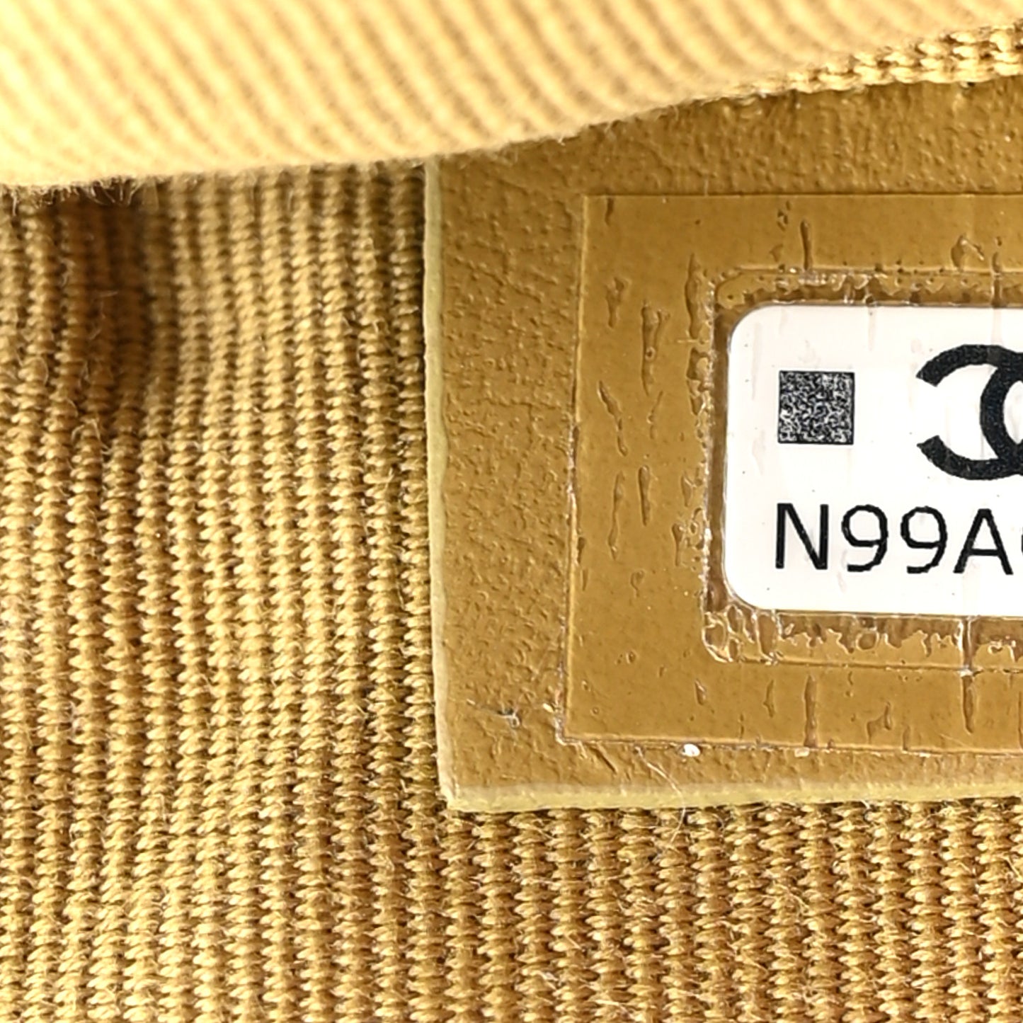 Caviar Quilted Crystal Zip Card Holder Wallet Green