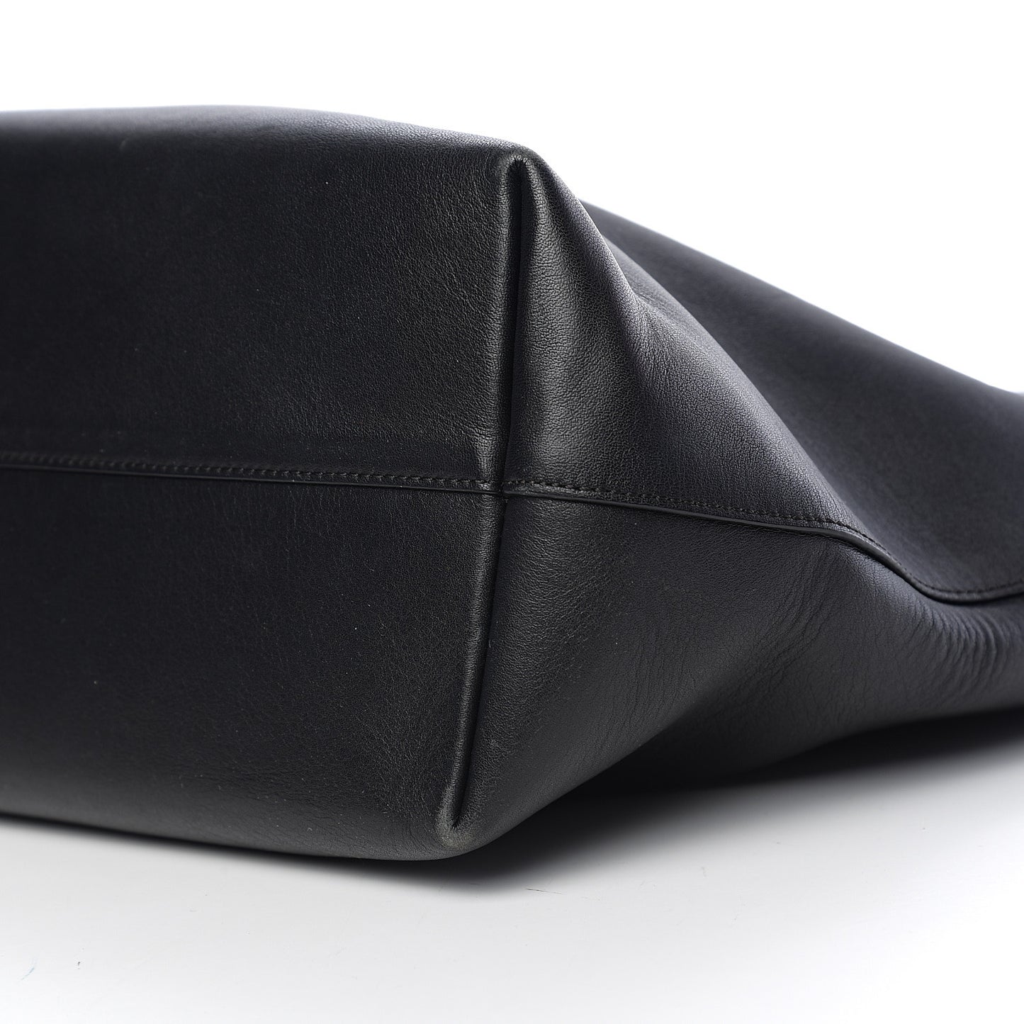 Visetos Chevron Medium Colorblock Anya Zip Top Shopper Tote Cognac Black White