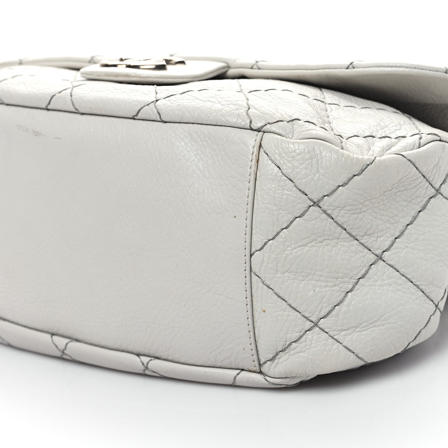 Glazed Calfskin XL On The Road Flap Light Grey