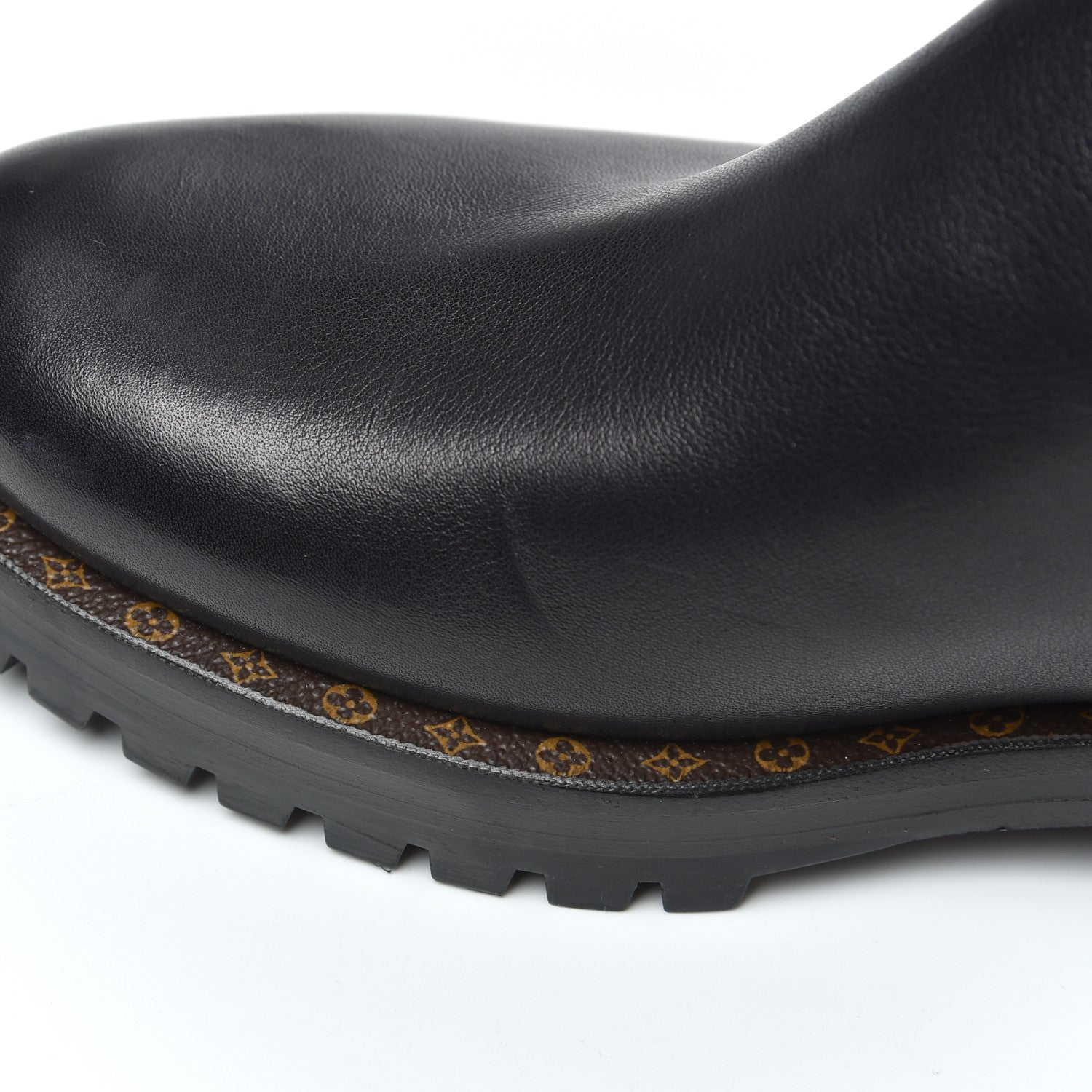 Louis Vuitton Calfskin Monogram Discovery Flat Ankle Boots 36 Black 9 of 12