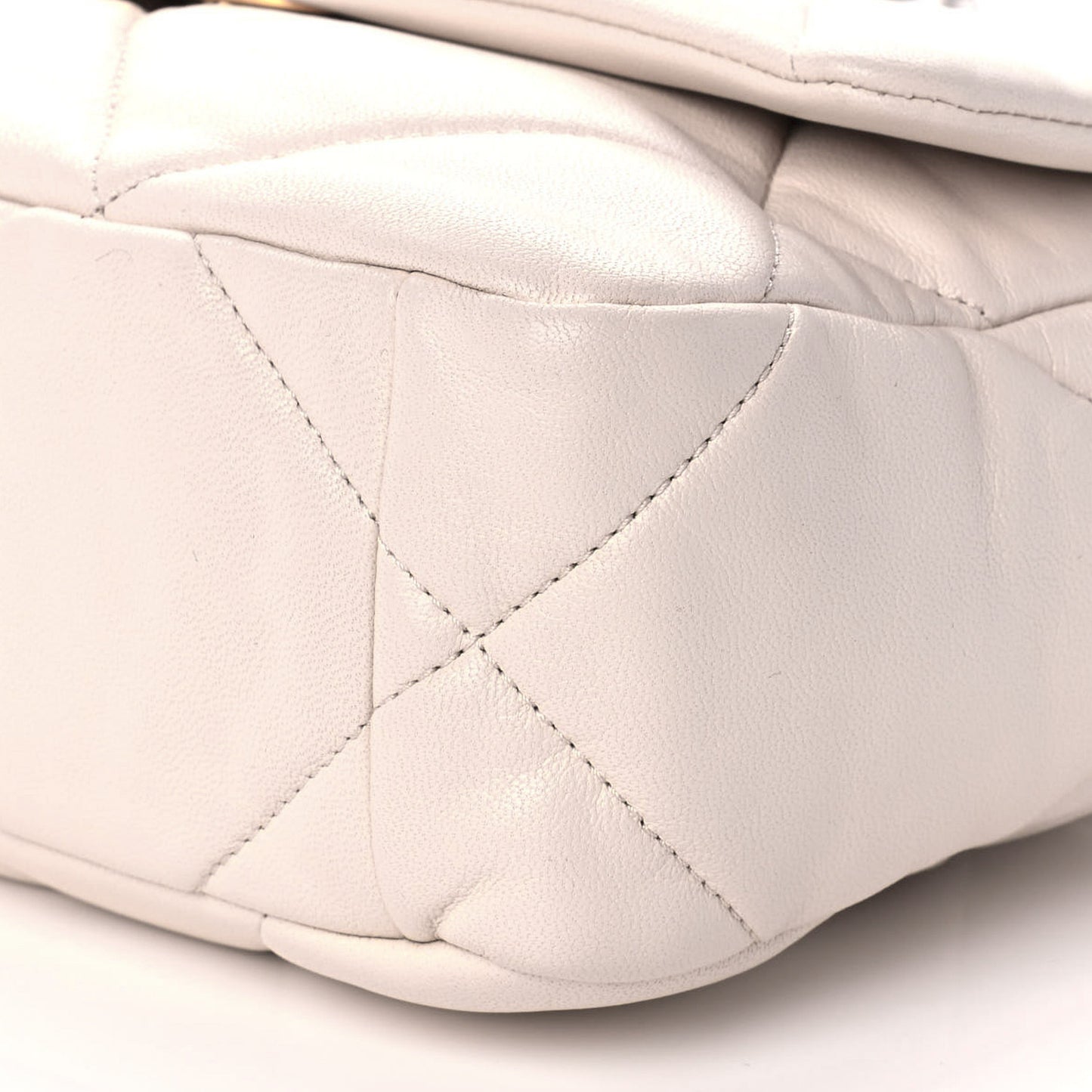 Lambskin Quilted Medium Chanel 19 Flap Light Beige