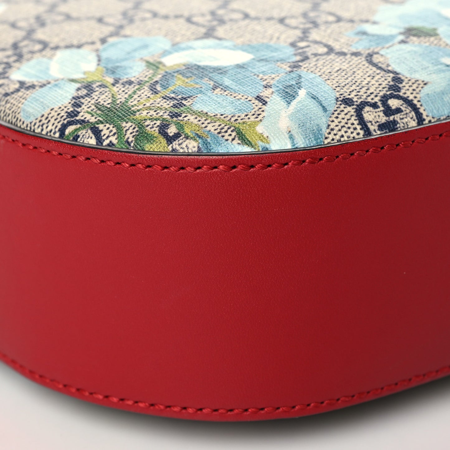 GG Supreme Monogram Blooms Mini Chain Shoulder Bag Beige Blue Navy Hibiscus Red