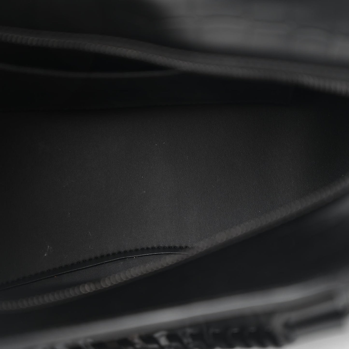 Semi Shiny Calfskin Crocodile Embossed Neo Classic Black Hardware S City Black Black