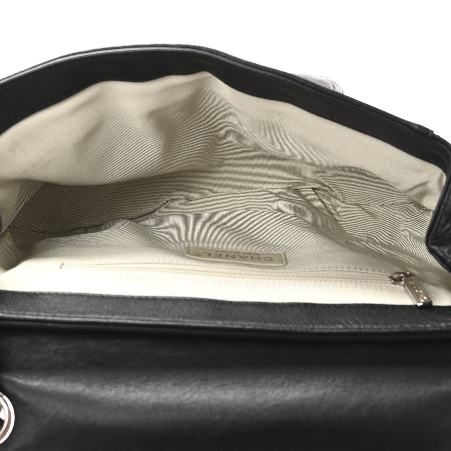 Washed Lambskin Quilted Medium Chain Around Messenger Black