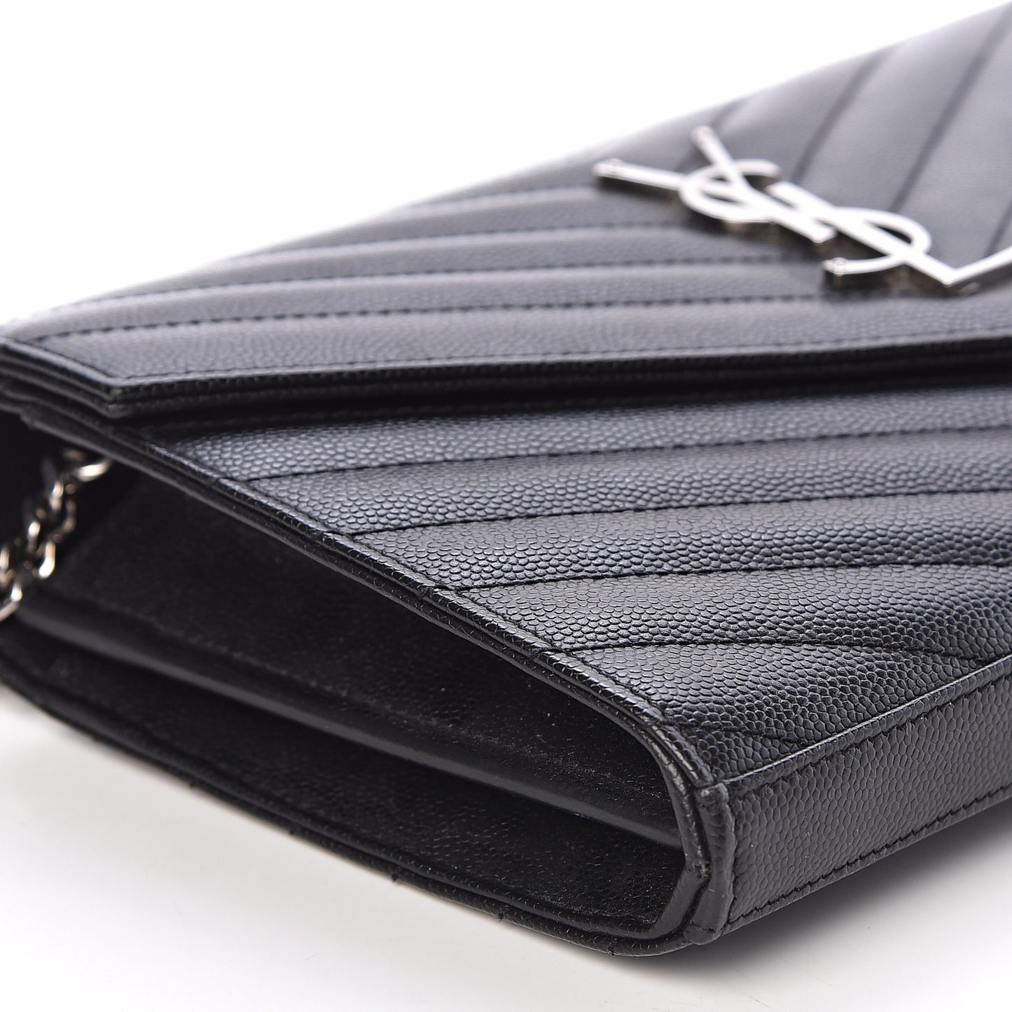 Grain De Poudre Matelasse Chevron Medium Monogram Chain Wallet Black