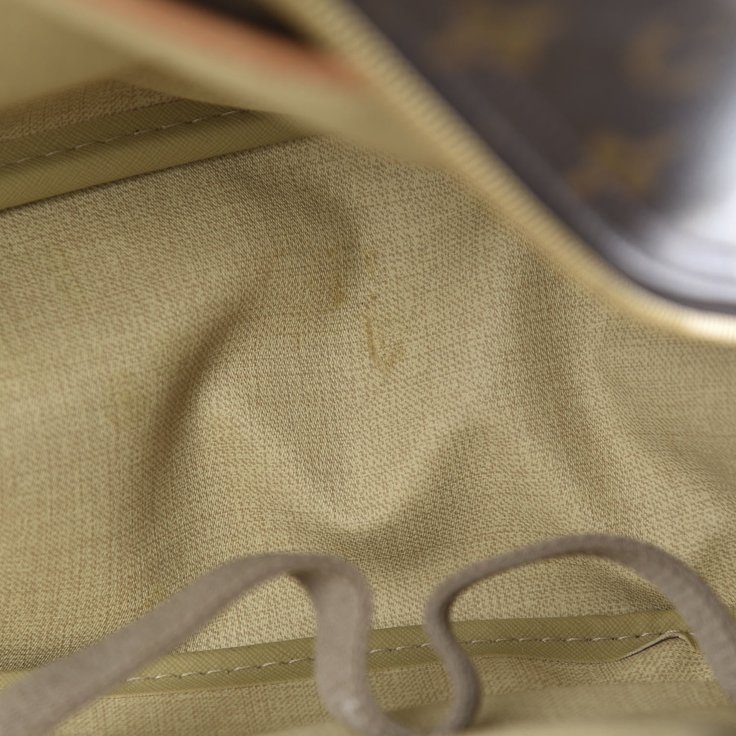 Louis Vuitton Monogram Deauville 11 of 19