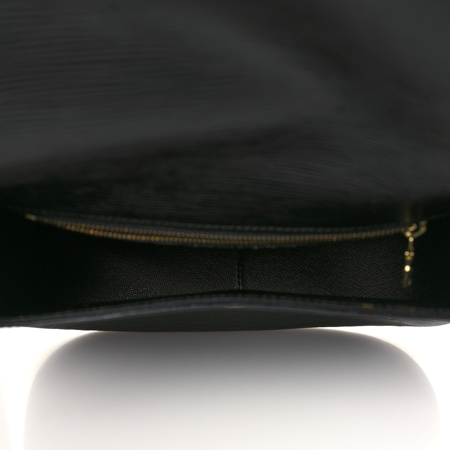 Louis Vuitton Epi Saint Cloud GM Black 5 of 8
