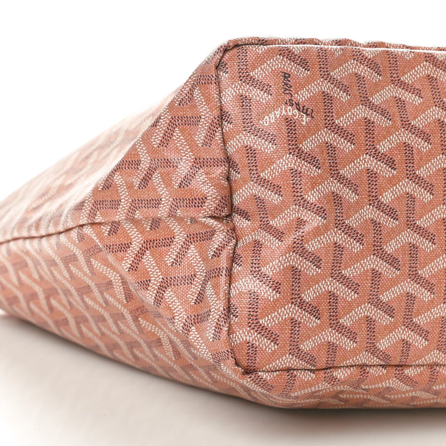 Iridescent Goyardine Saint Louis PM Pearly Coral