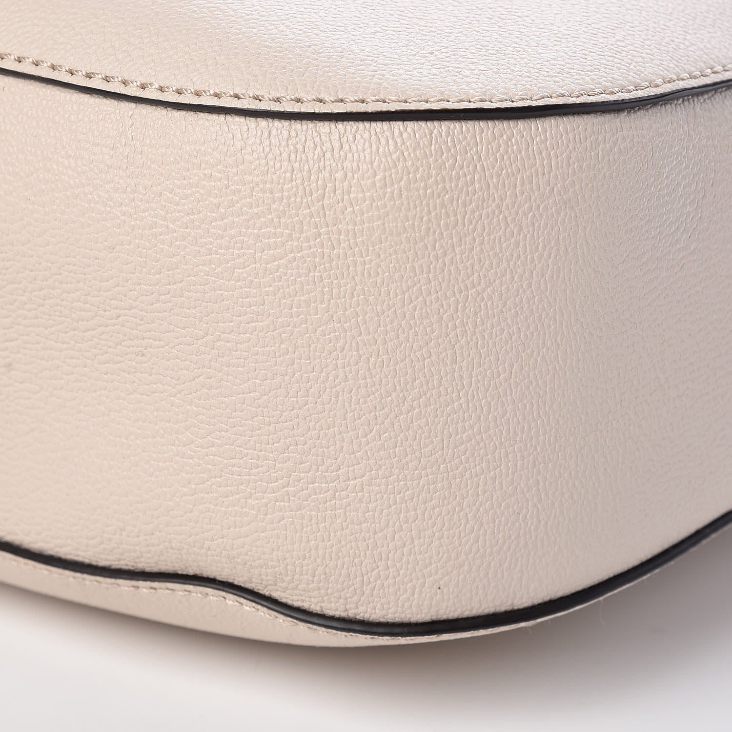 Burberry Grainy Calfskin Small Elmstone Hobo Limestone 10 of 10