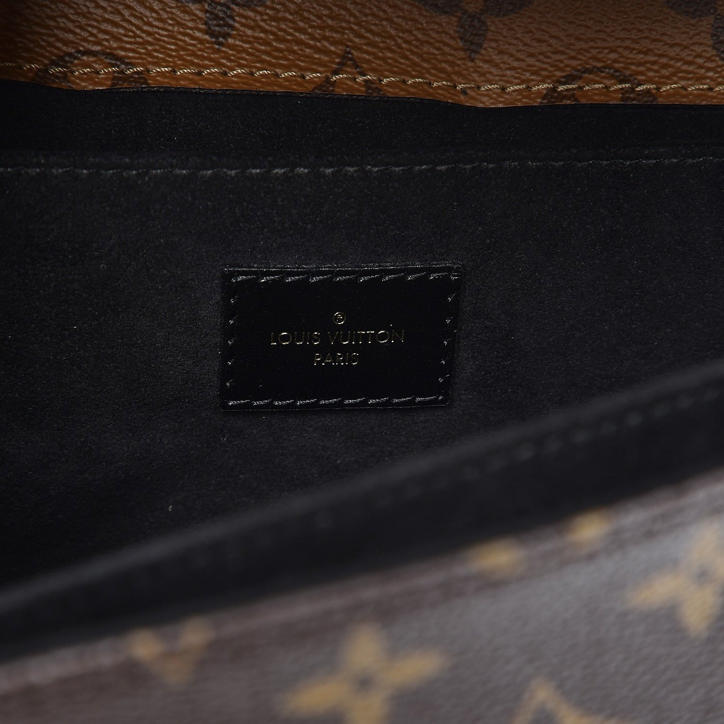 Reverse Monogram Pochette Metis