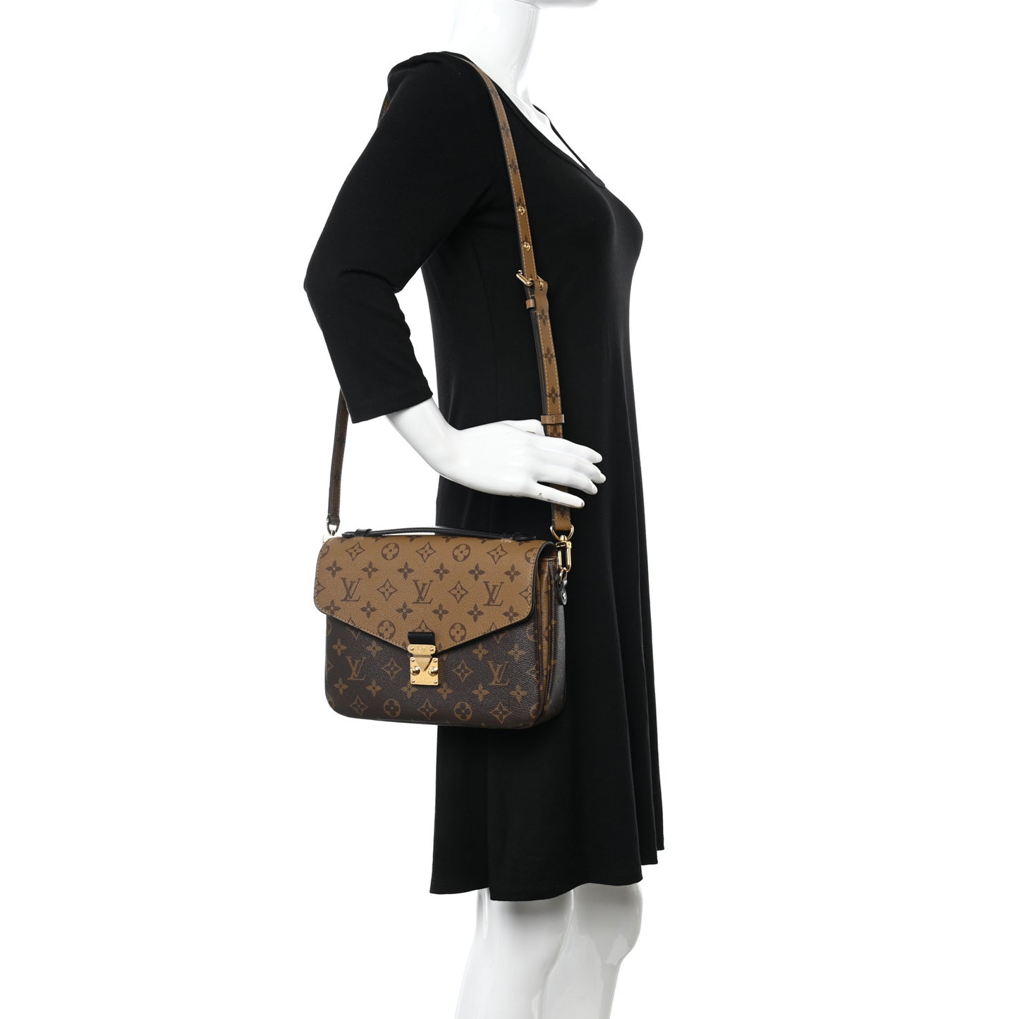Reverse Monogram Pochette Metis