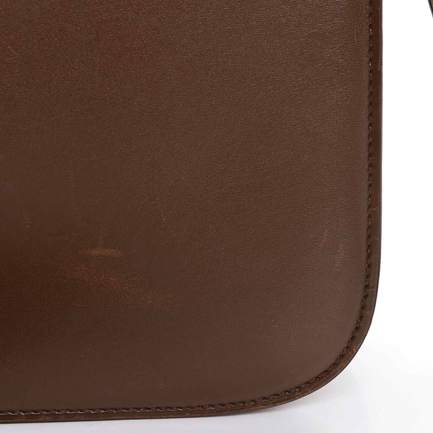 Box Calfskin Medium Classic Box Flap Bag Camel
