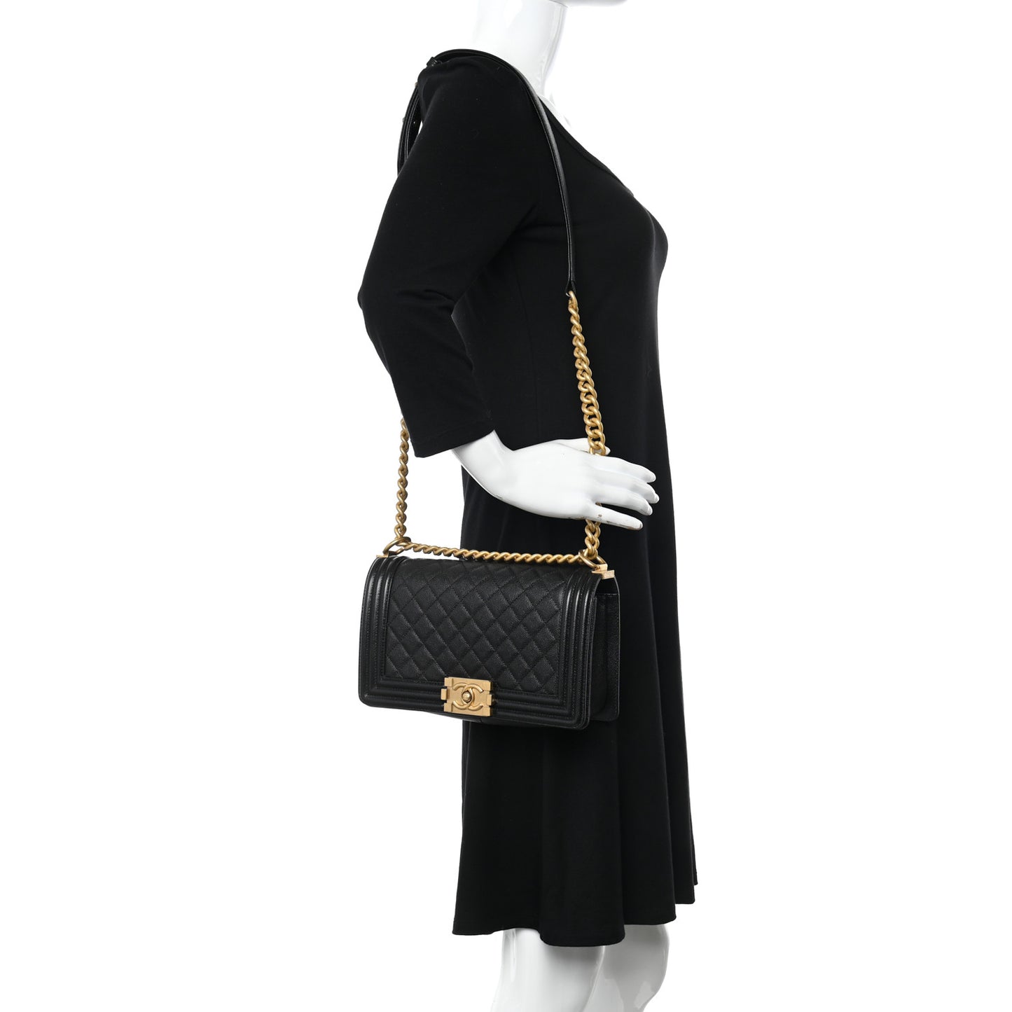 Caviar Quilted Medium Boy Flap Black