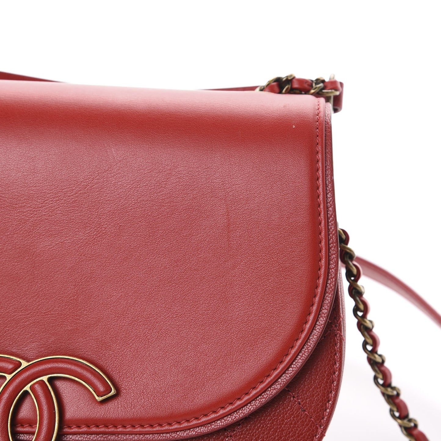 Shiny Calfskin Goatskin Quilted Small Coco Curve Messenger Flap Red