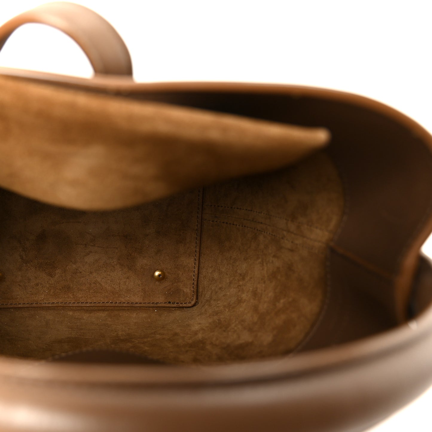 Shiny Calfskin Le 37 Small Bucket Bag Dark Cork