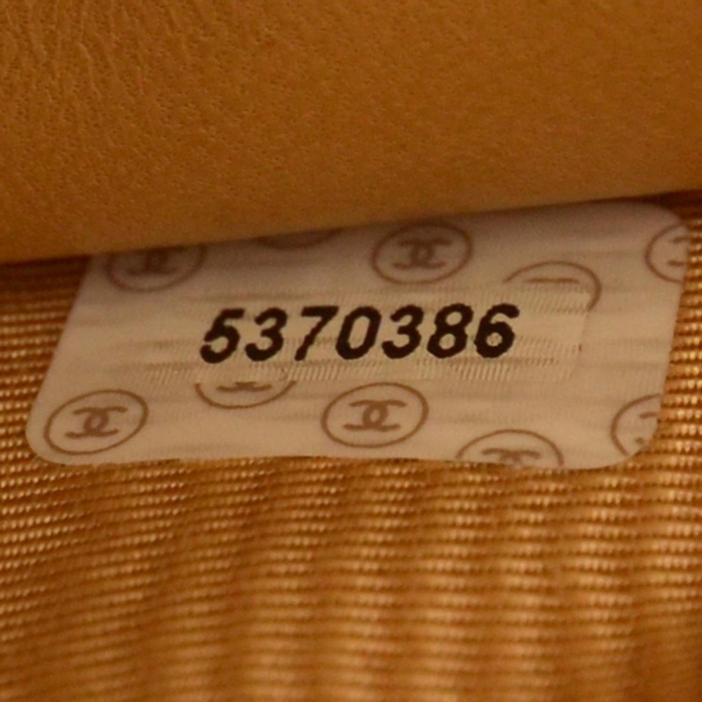 Caviar Wallet on Chain WOC Beige