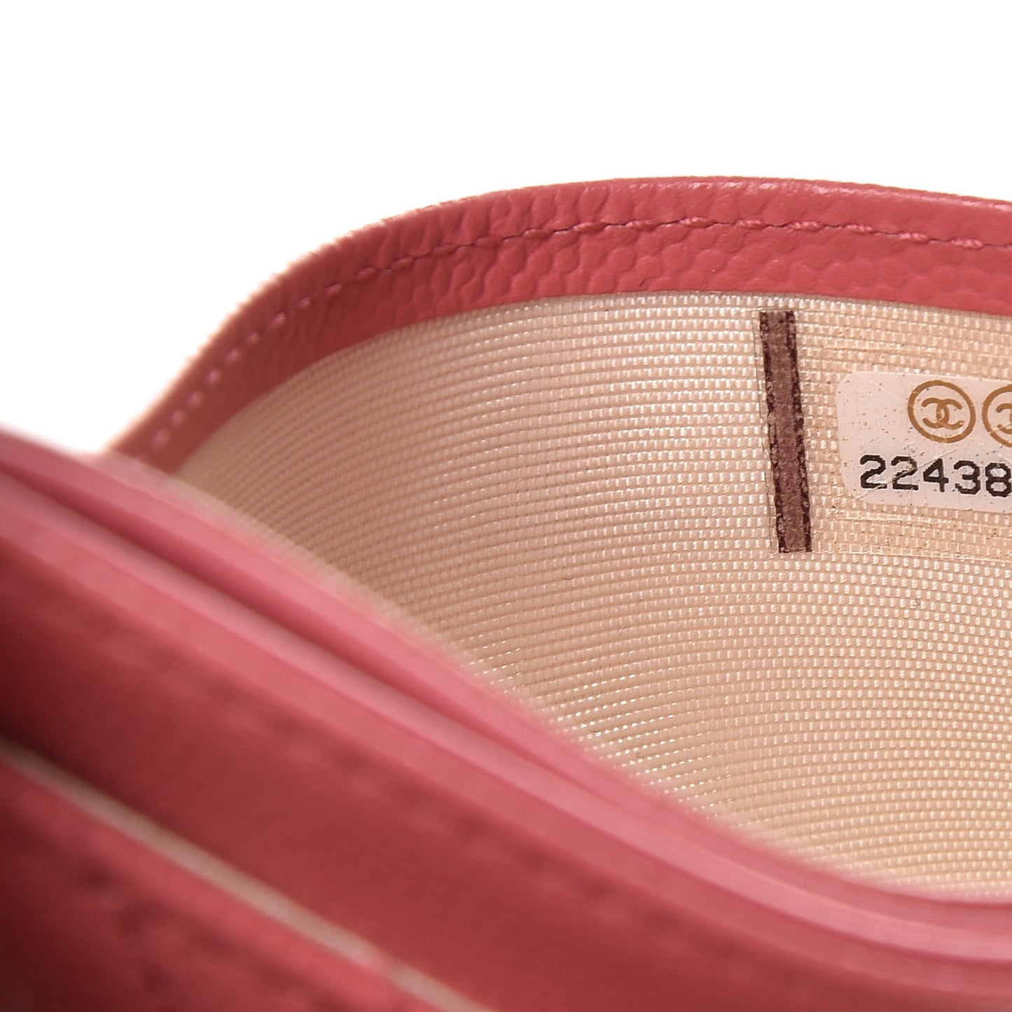 Caviar Chevron Quilted Card Holder Pink